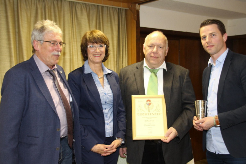 BTV Überreichung der Urkunde BTV Überreichung der Urkunde