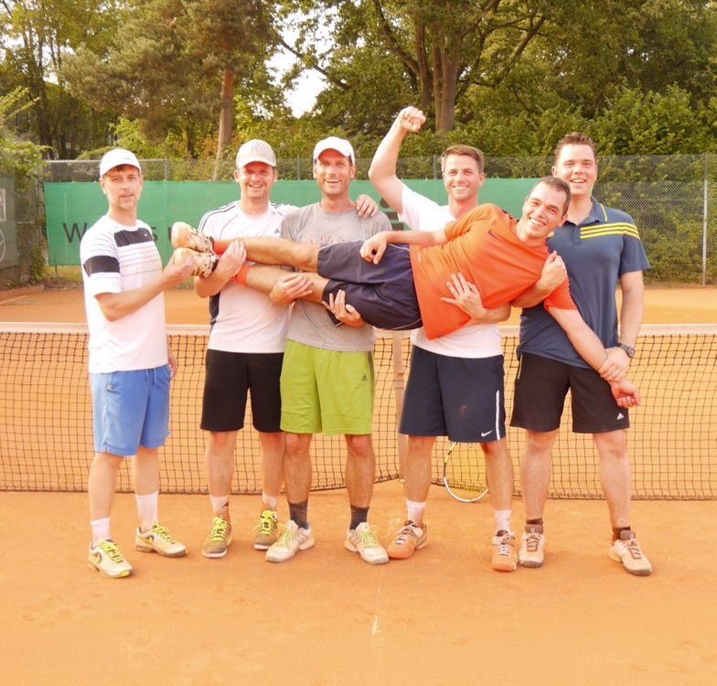 Herren 30 nach dem Spiel beim TV Hösbach Herren 30 nach dem Spiel beim TV Hösbach