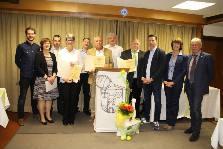 Langjährige Vorstandsmitglieder Langjährige Vorstandsmitglieder